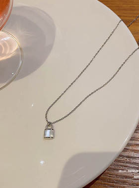 轻奢小众贝母锁头钛钢项链ins潮