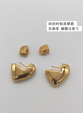 立体anna时髦感黄铜心形耳环