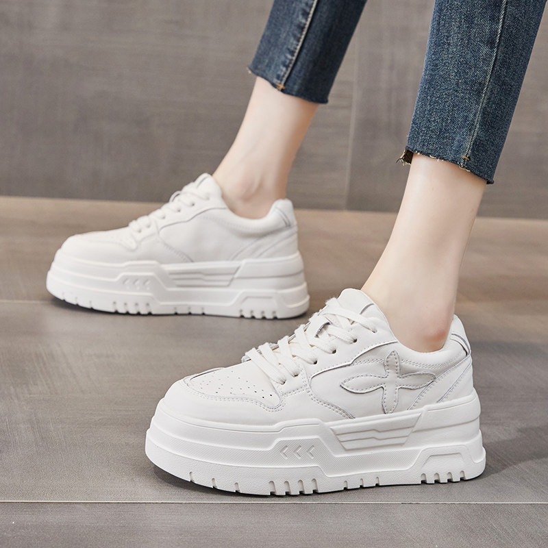 小香风真皮小白鞋女鞋2024春季新款爆款厚底松糕轻便运动休闲板鞋,淘宝优惠券,粉丝福利购,淘宝优惠卷