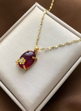 大气富贵款椭圆花朵红宝石吊坠项链钛钢锁骨链久不掉色优雅气质型