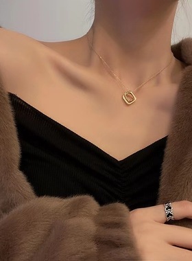 铜合真金电镀18K微镶锆石几何双环相扣项链女轻奢小众设计感高级