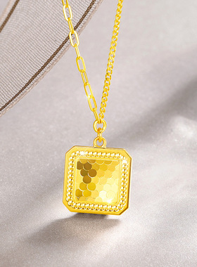 气质鱼鳞方块某福同款闪耀蜂巢蹦迪方牌钛钢金色小众轻奢毛衣链女