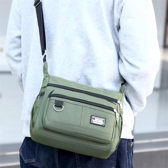 Neue Herrentasche mit großem Fassungsvermögen, Business-Casual-Umhängetasche für Herren, wasserdichter, verschleißfester Business-Rucksack mit mehreren Taschen
