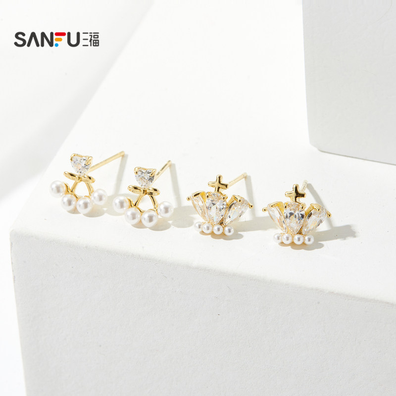 三福925银人造珍珠加冕耳钉一对 气质时尚设计感耳环首饰830877,淘宝优惠券,粉丝福利购,淘宝优惠卷