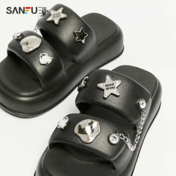 Sanfu sandals ແມ່ຍິງ summer ແບບໃຫມ່ Y2K ຕົ້ນສະບັບຮ້ອນເດັກຍິງຮາດແວລະບົບຕ່ອງໂສ້ຄວາມຫນາຂະຫນາດກາງ sole outer wear ເກີບແມ່ຍິງ 829122