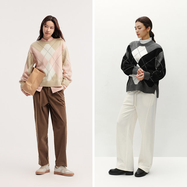 Semir diamond check contrasting loose shoulder sweater for women