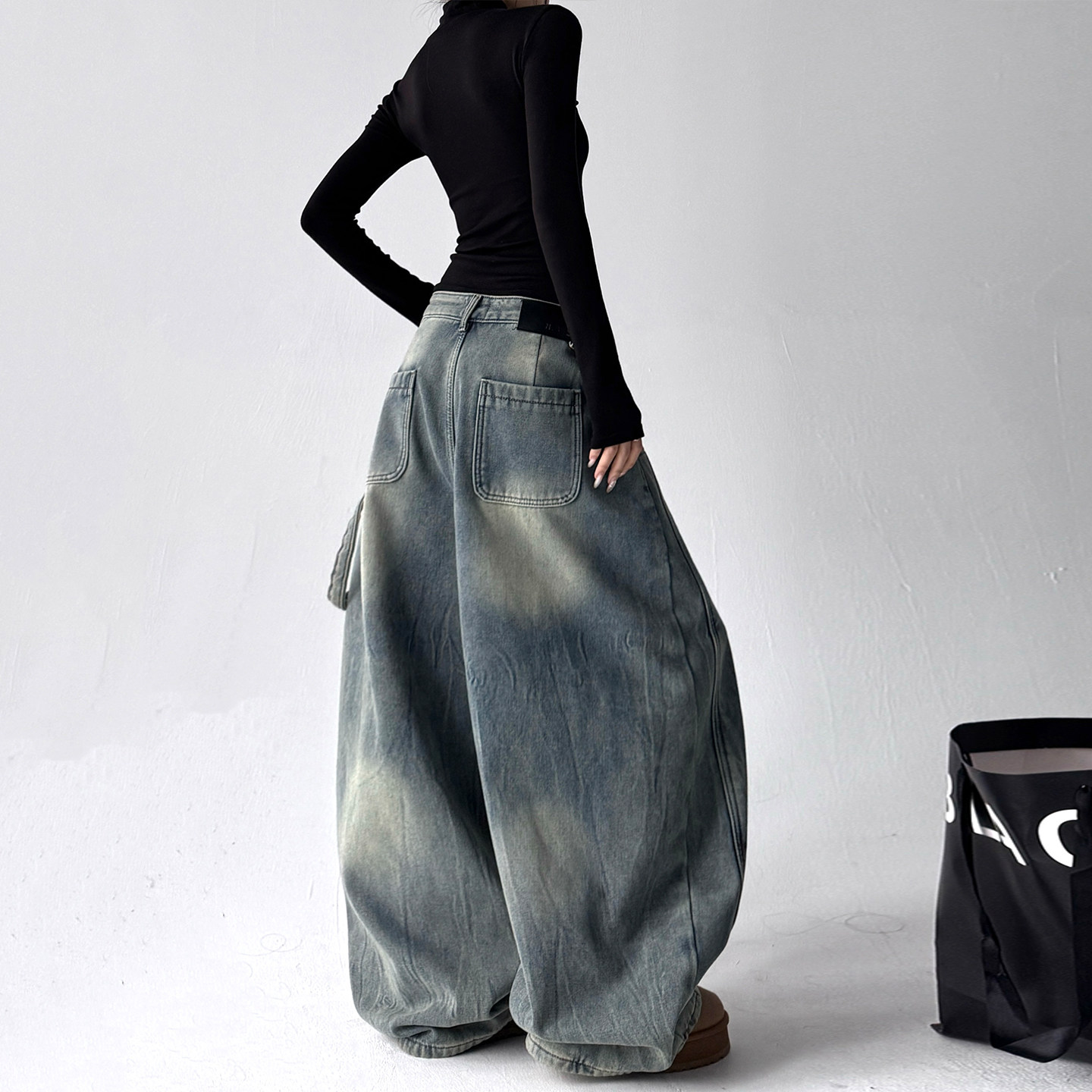 水洗做旧猫须弯刀牛仔裤高街口袋刺绣裤子潮牌宽松阔腿拖地裤,淘宝优惠券,粉丝福利购,淘宝优惠卷