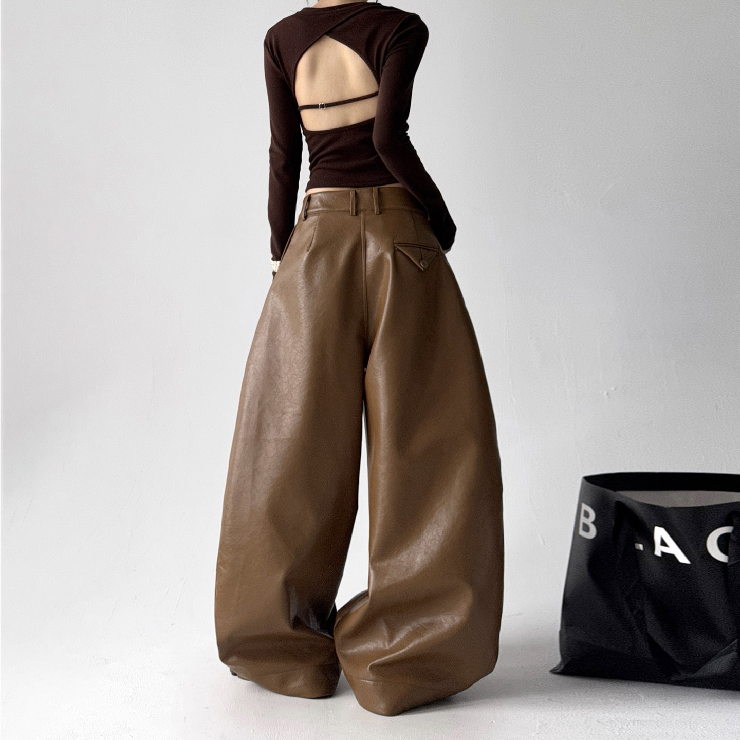 原创设计皮裤女2025秋冬新款潮流高腰百搭显瘦宽松阔腿pu皮休闲裤,淘宝优惠券,粉丝福利购,淘宝优惠卷