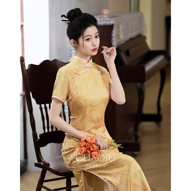 订婚礼服2024新款黄色新中式晨袍新娘高级感小众日常年轻款少女