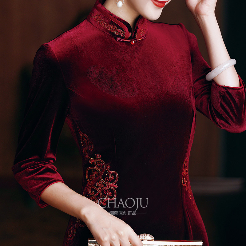 喜婆婆婚宴装2024新款妈妈高端礼服红色秋冬旗袍连衣裙小个子显高