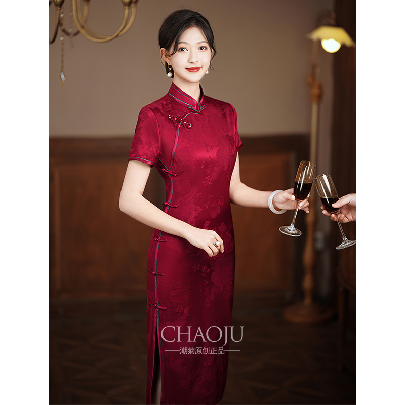 喜婆婆婚宴装2024新款真丝桑蚕丝高端妈妈装礼服高贵改良红色旗袍