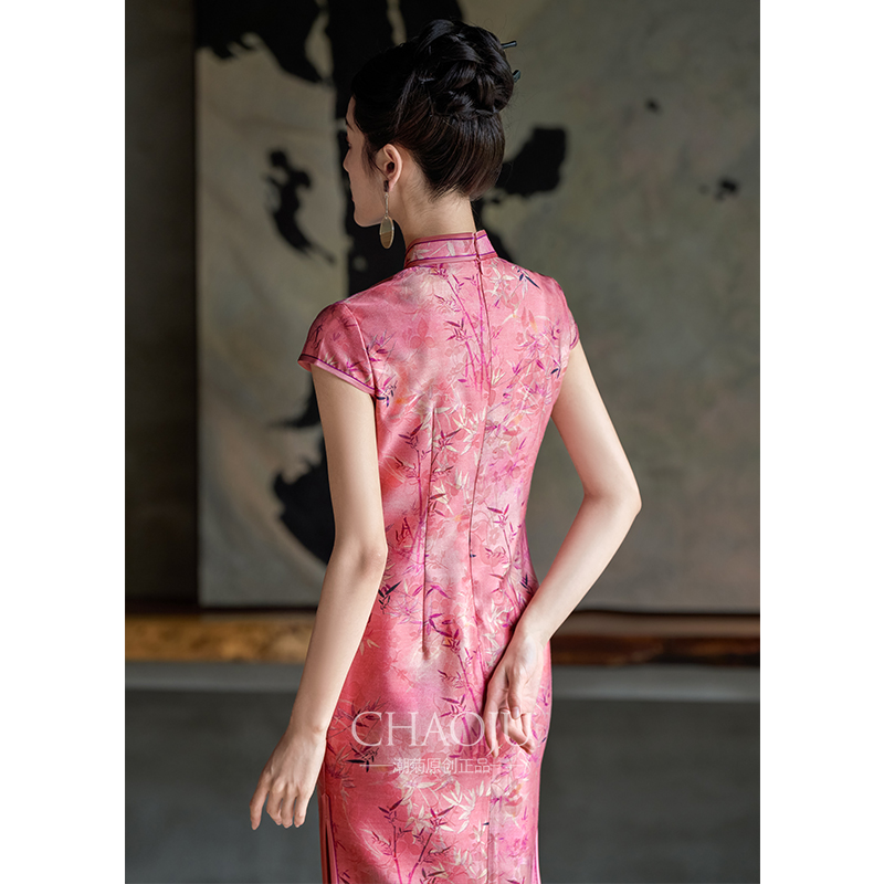 粉色旗袍长款高端走秀主持礼服真丝羊毛桑蚕丝新中式2024新款