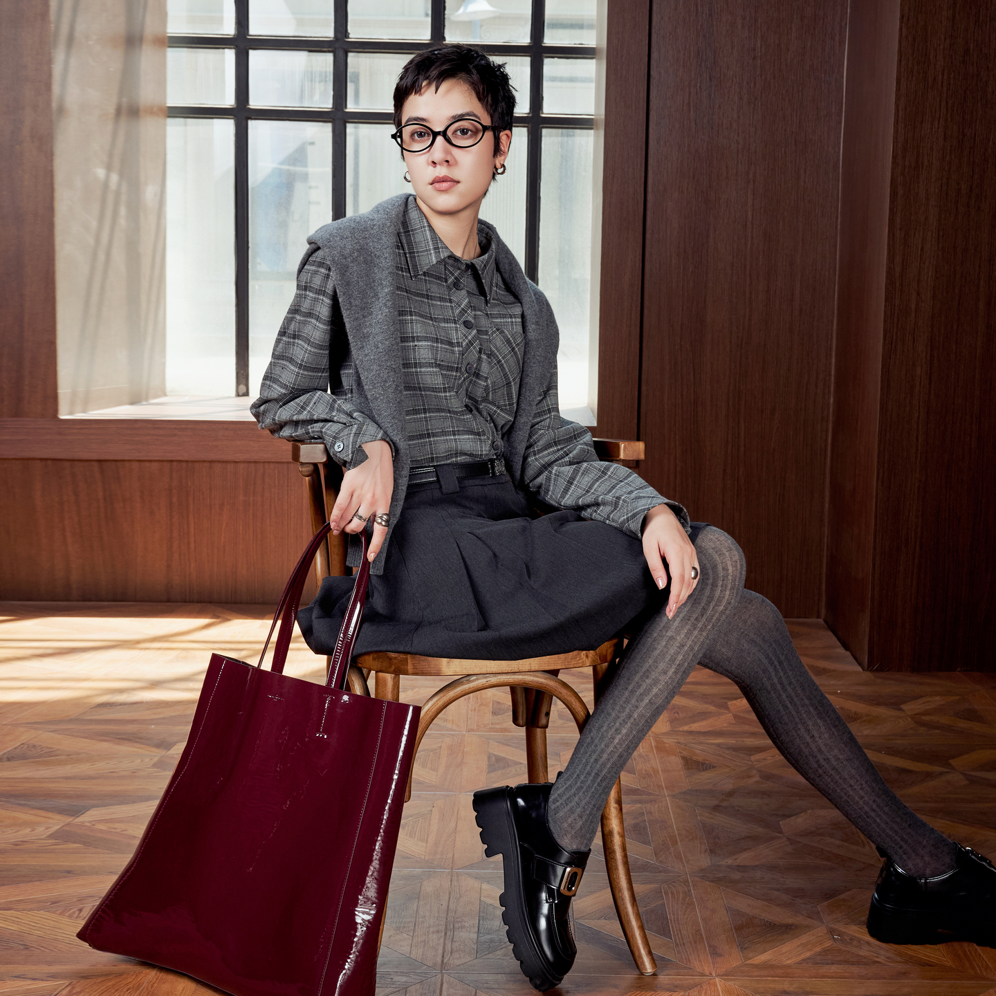 婉甸2025年冬季新品智灰压褶短裙1244K05GS1 - 图1