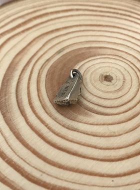 观照小吊牌侧挂山形吊坠