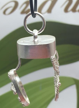 纯银狼牙包银套绿松石骨头护身