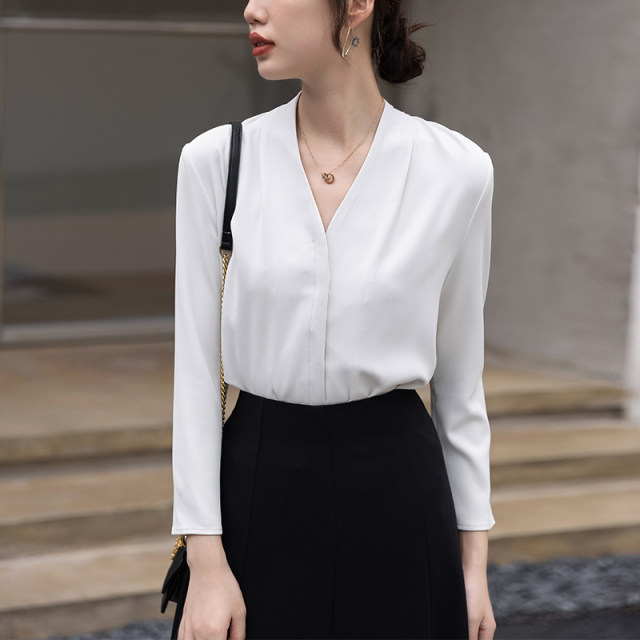 ເສື້ອ commuter ເປັນມືອາຊີບ, chic ແລະ niche