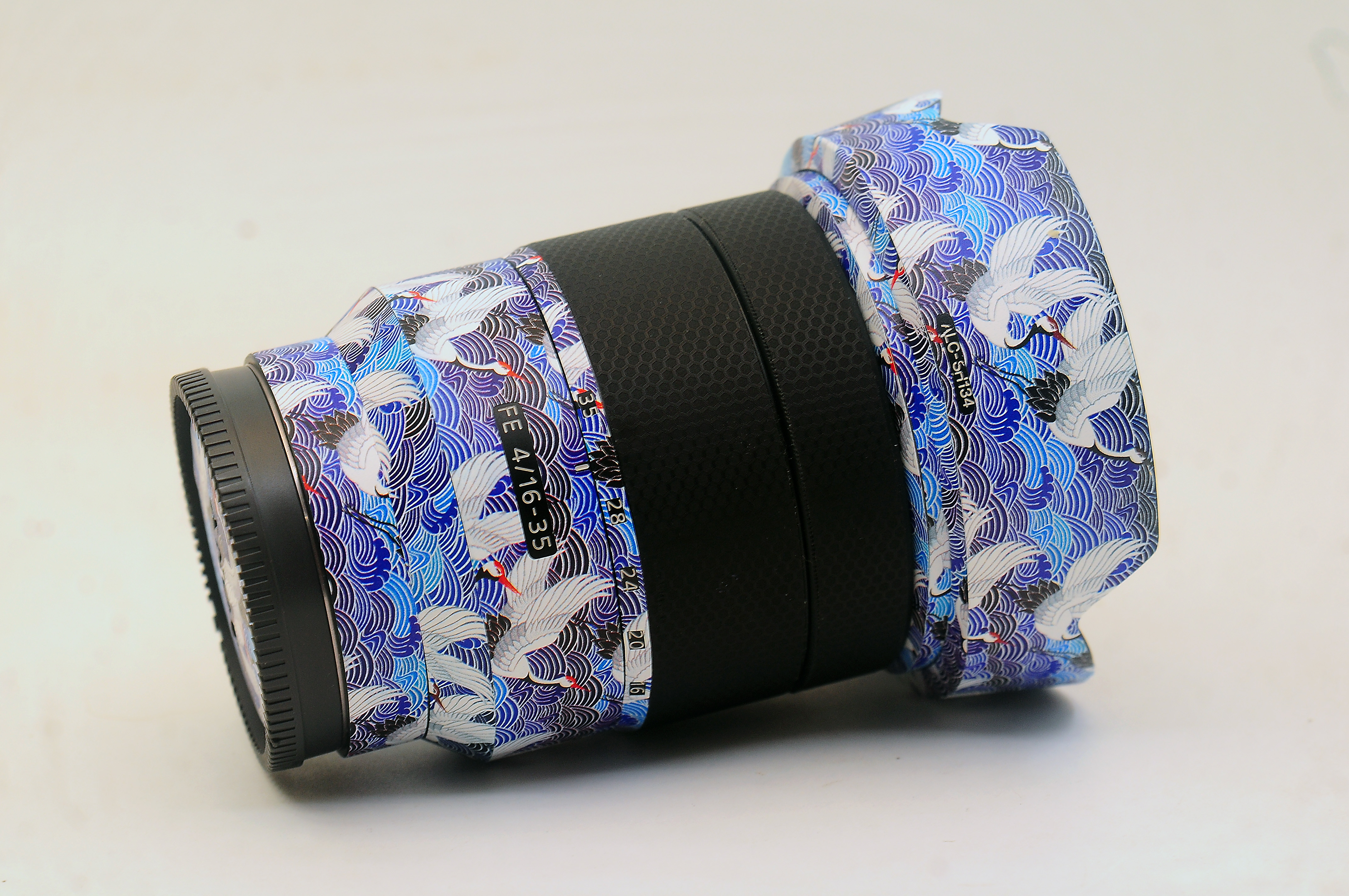 适用于索尼FE1635mmF4ZA蔡司镜头美保护碳纤3M贴纸矩阵本贴膜 - 图0