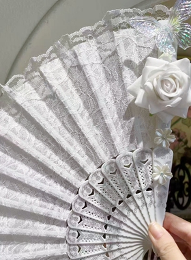 原创 新中式白色玫瑰花闪光蝴蝶新娘超仙优雅白扇 拍照 旗袍走秀