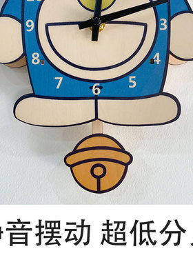 哆啦A梦卡通挂钟表静音家用儿童房女孩男孩卧室木质静音时钟挂表
