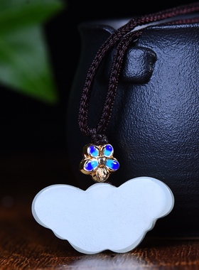 新疆和田玉羊脂玉白玉青白玉聪明伶俐菱角吊坠男女款挂件玉坠玉佩