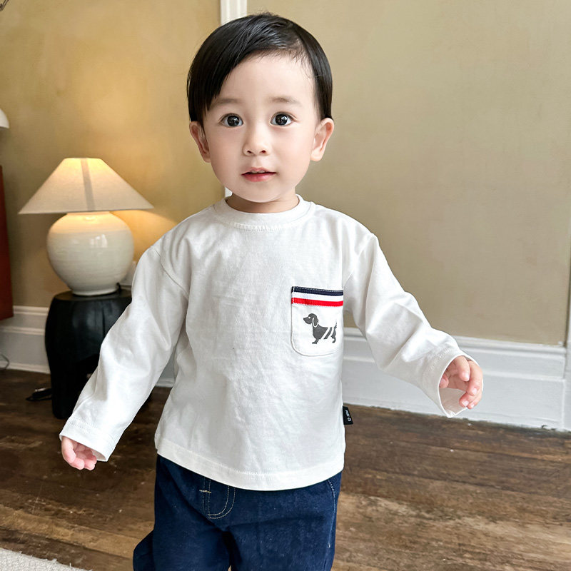 小童口袋T恤男童秋款圆领长袖白色上衣简约风纯棉打底衫小卡通标,淘宝优惠券,粉丝福利购,淘宝优惠卷