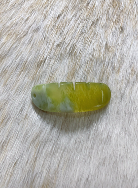 新岫玉包挂吊坠玉坠梳子吊坠手牌手链配饰玉刮痧板青提黄金玉可选