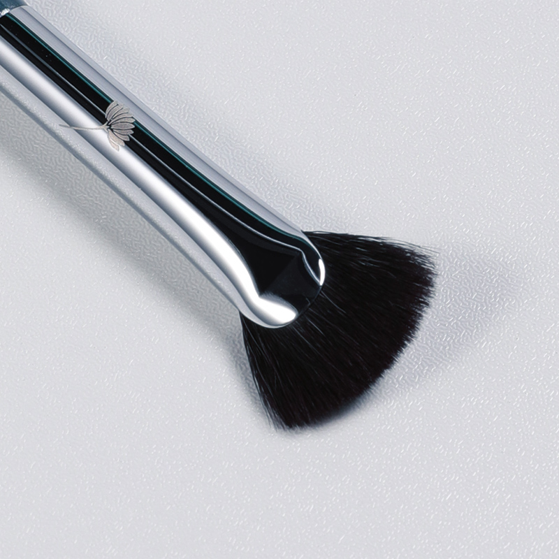 LADES/蓝蒂丝蓝系列L82小扇形高光刷 羊毛 一支装彩妆工具 - 图0