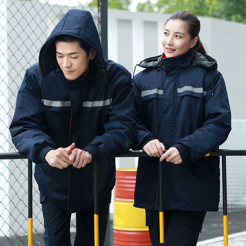 Демисезонный пуховик для работы