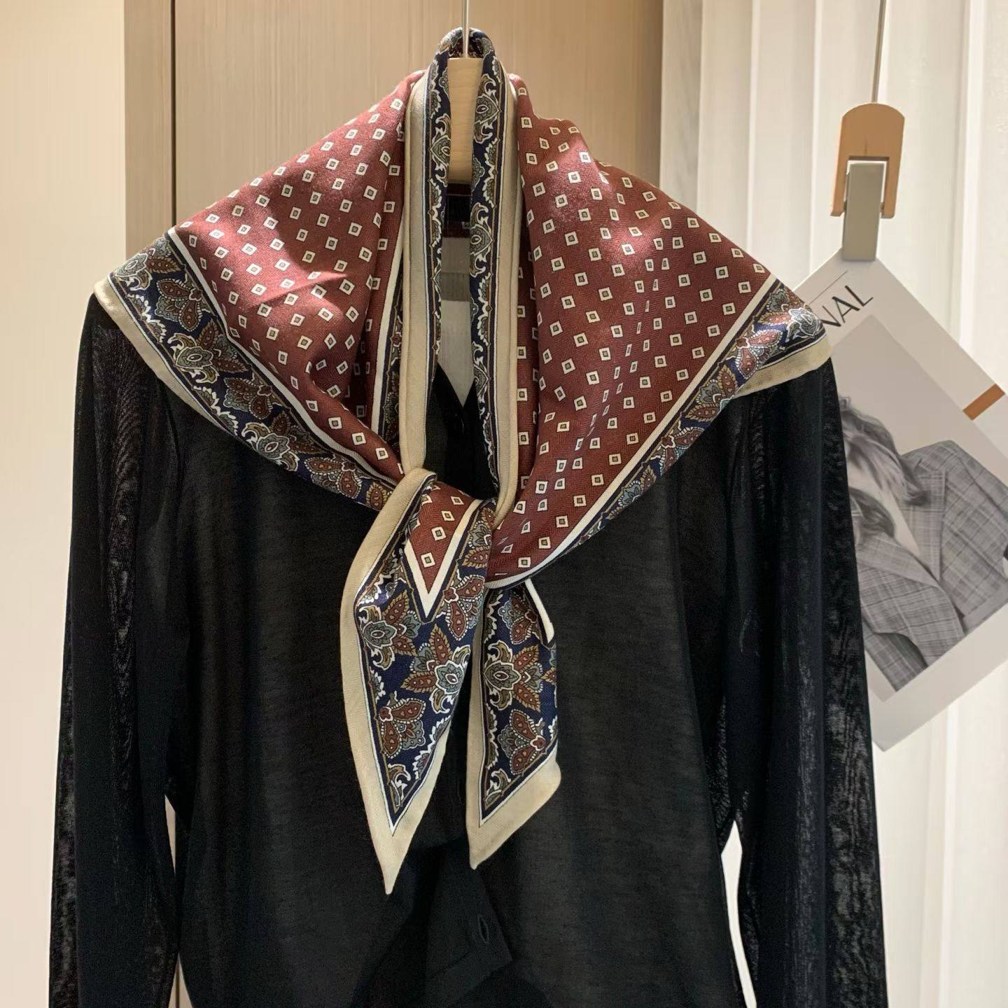 多尔奇三角巾真丝羊毛双面丝巾方巾围巾秋冬新款老钱风,淘宝优惠券,粉丝福利购,淘宝优惠卷