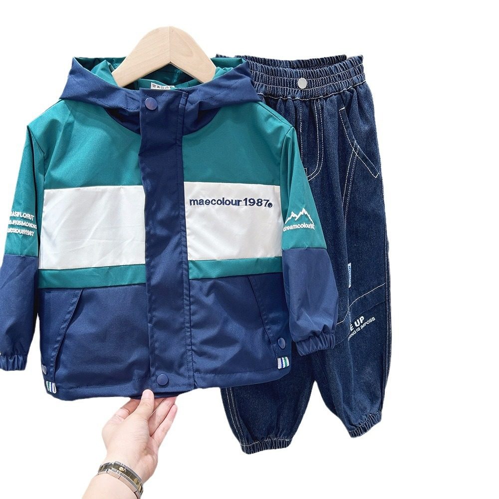 男儿童外套2024春秋中大童洋气工装连帽冲锋衣儿童装拼色上衣夹克,淘宝优惠券,粉丝福利购,淘宝优惠卷