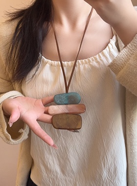 复古夸张皮绳几何树脂吊坠毛衣链