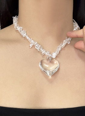 爱心吊坠不规则石头水晶项链