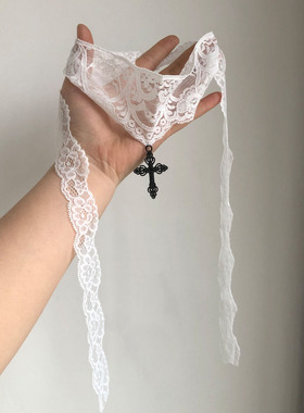 暗黑复古蕾丝丝巾十字架吊坠项链