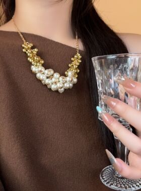 欧美风轻奢金白色珍珠球项链女款