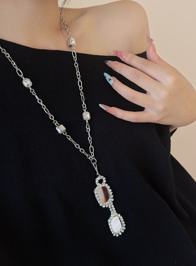 个性黑白水晶水钻眼镜吊坠项链长