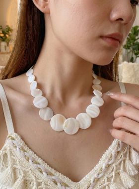 Exaggerated shell mosaic necklace for ladies跨境女士休闲项链