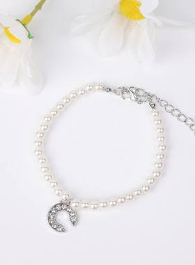 Simple pearl English letter student bracelet accessory女手串