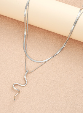 Cross-border new style female snake-shaped pendant necklace