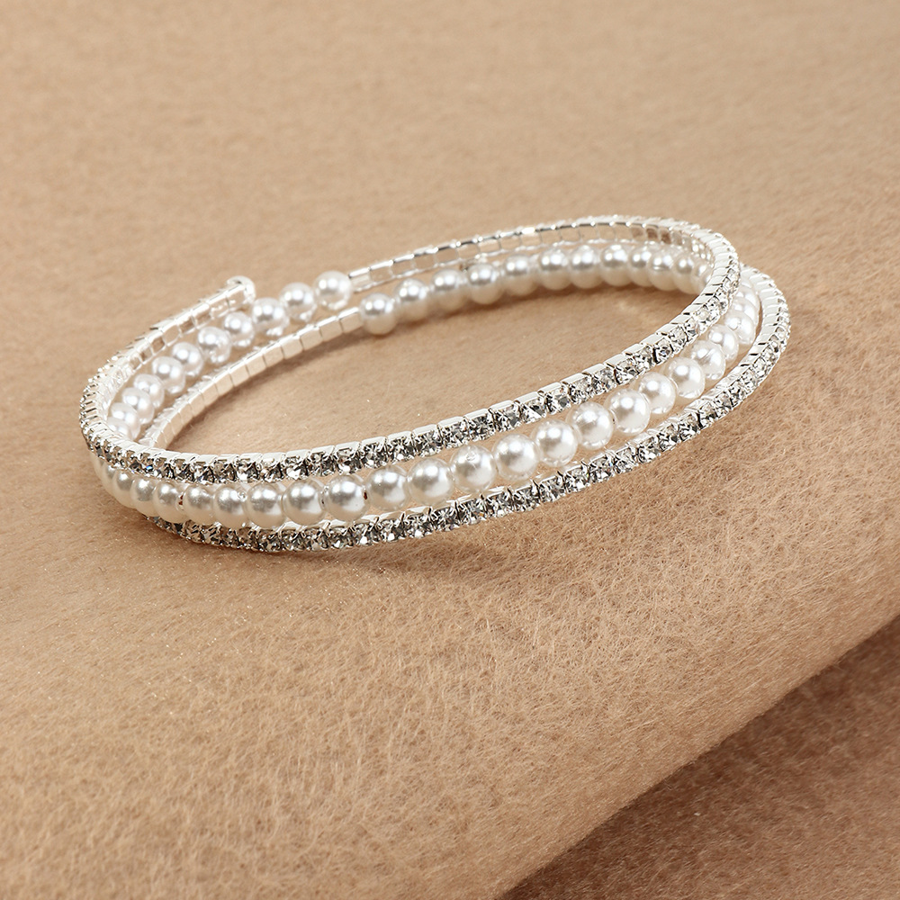 Women hand jewelry chic pearl with diamond bracelet时尚手链 - 图2