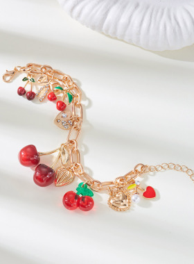 Cherry bracelet with a heart-shaped pendant for girls女手链