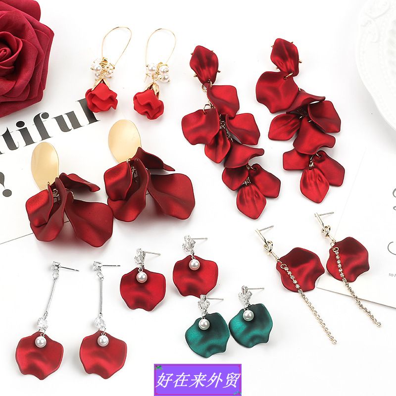 Exaggerated red rose petals tassel earrings retro bride girl - 图0