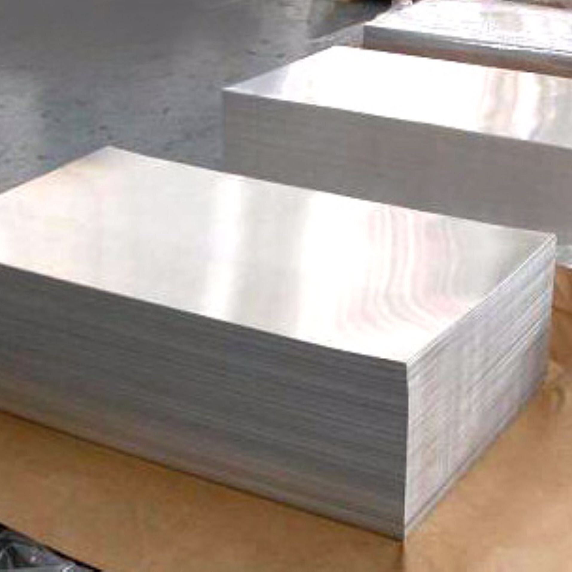 定制铝板铝片合金板钢板镀锌板r冷轧板防滑花纹钢板圆钢角钢槽钢