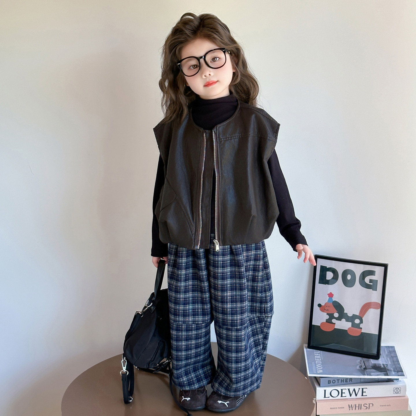 女童套装2025新款洋气时髦宝宝春秋韩版皮马甲打底衫格子裤三件套,淘宝优惠券,粉丝福利购,淘宝优惠卷