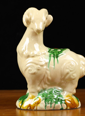 陶瓷羊摆件生肖羊金钱羊三羊开泰家居装饰品办公装饰唐三彩羊