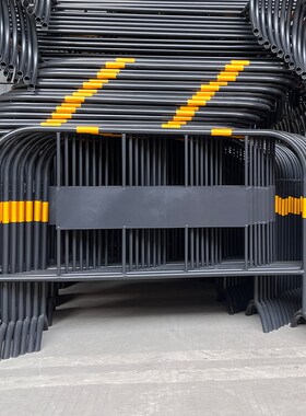 黄黑铁马护栏锌钢围栏隔离栏公路道路施工反光警示移动交通防护栏