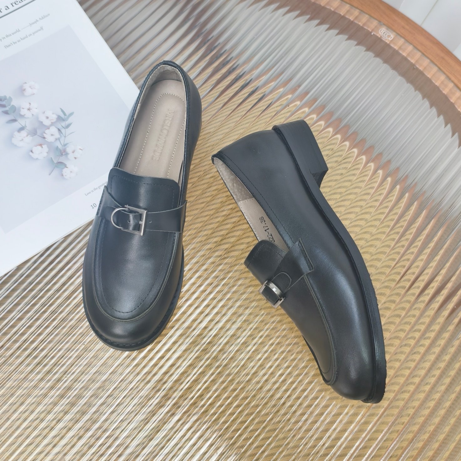 慢先森 真皮金属扣乐福鞋女英伦风一脚蹬圆头低跟小皮鞋 322-7,淘宝优惠券,粉丝福利购,淘宝优惠卷