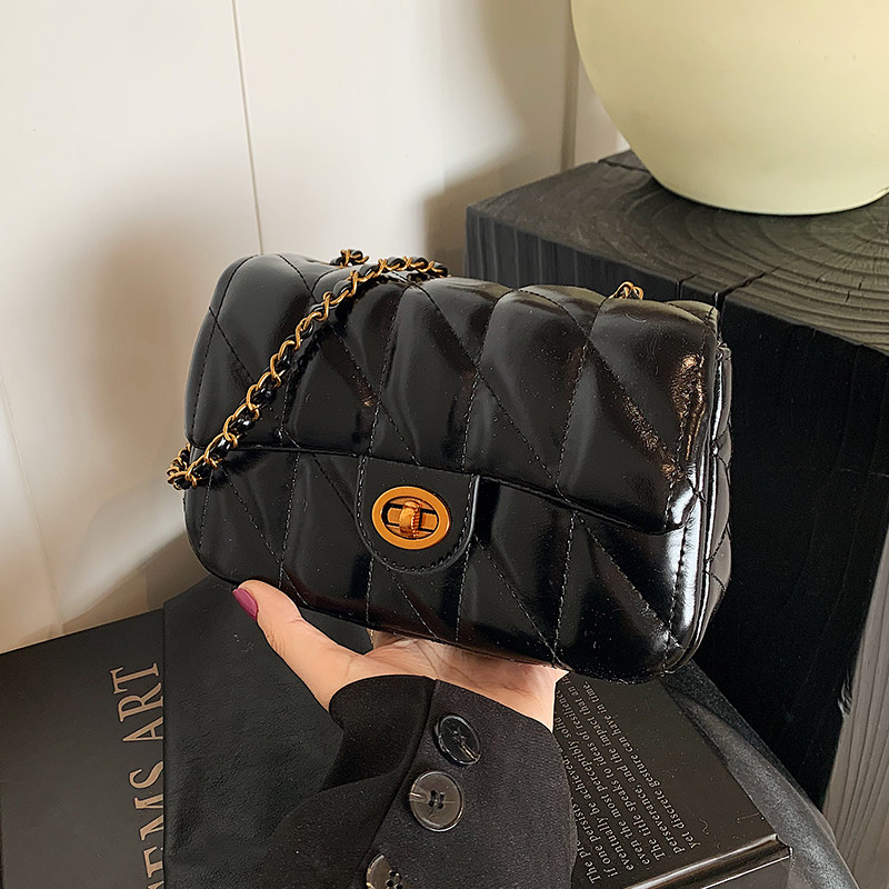 复古高级感油蜡皮单肩包2025秋冬新款小众时尚小香风菱格斜挎女包,淘宝优惠券,粉丝福利购,淘宝优惠卷