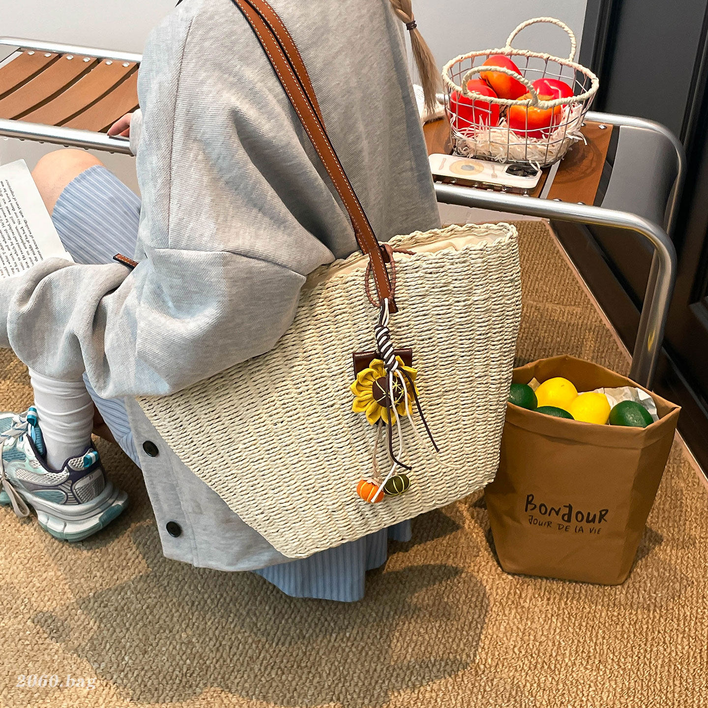 小众设计草编包女大容量单肩包2026新款水桶包度假旅行沙滩托特包,淘宝优惠券,粉丝福利购,淘宝优惠卷