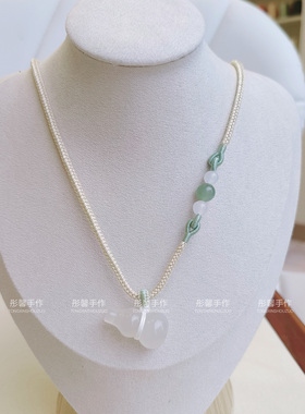 和田玉项链精工编绳穿玉石如意
