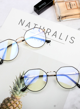 王俊凯生日会同款眼镜辐射文艺